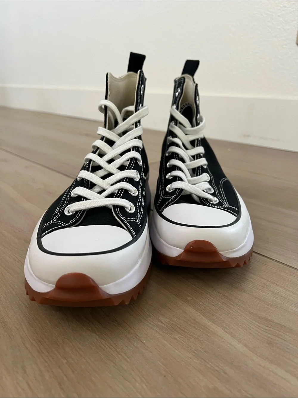 Converse Run Star Hike Platform Sneaker - Black / White / Gum